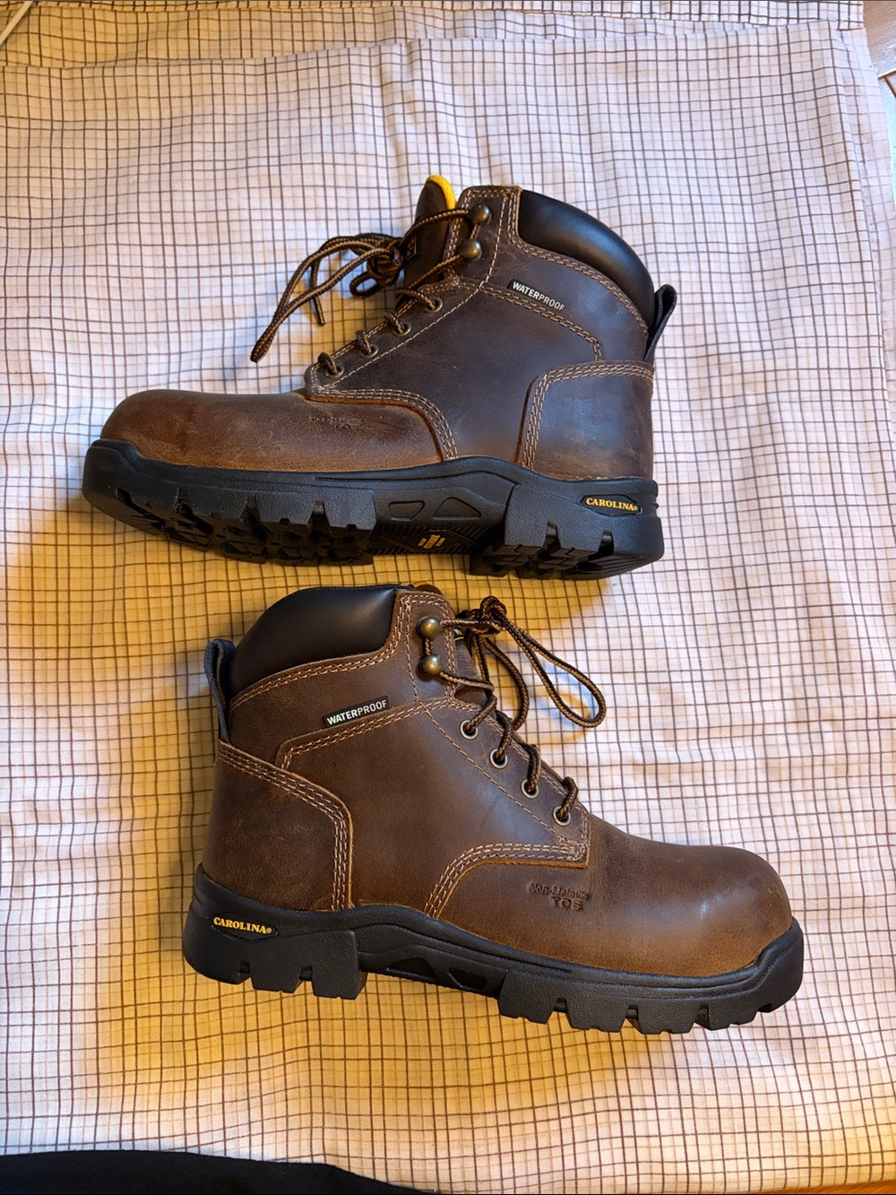 Carolina Women's Brown Waterproof Lace-Up Boots